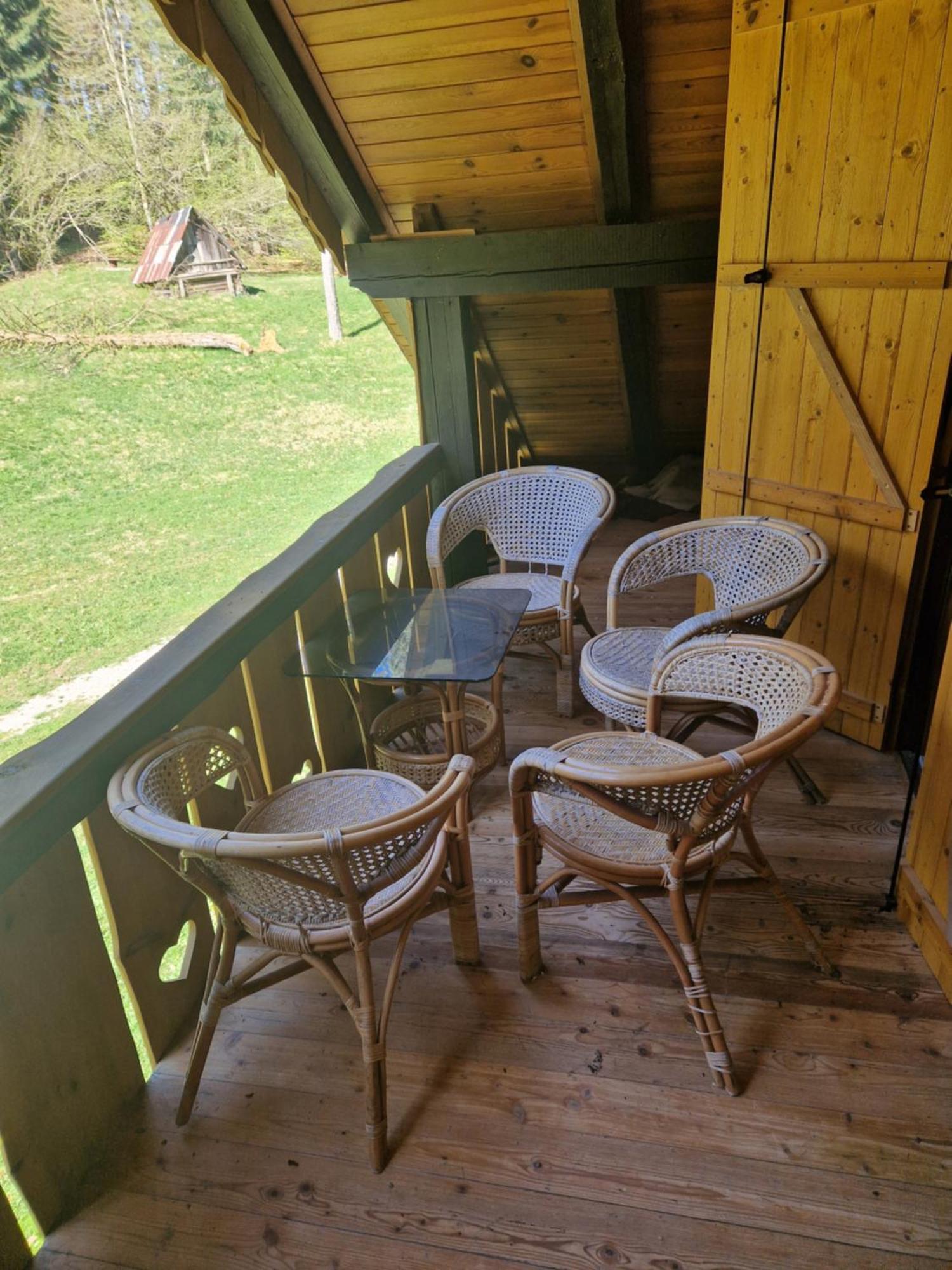 Koca V Gozdu, Forest House Near Блед Екстериор снимка