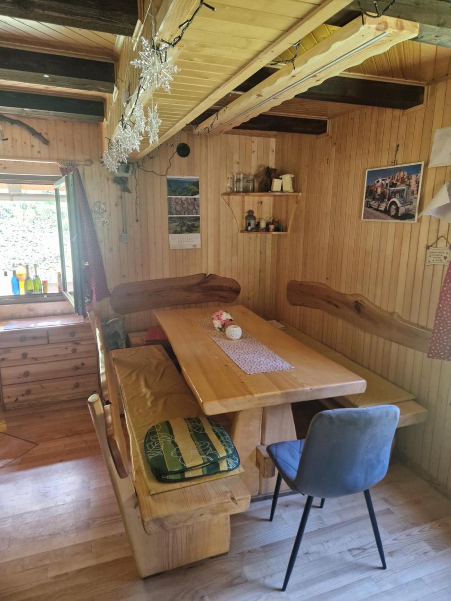 Koca V Gozdu, Forest House Near Блед Екстериор снимка